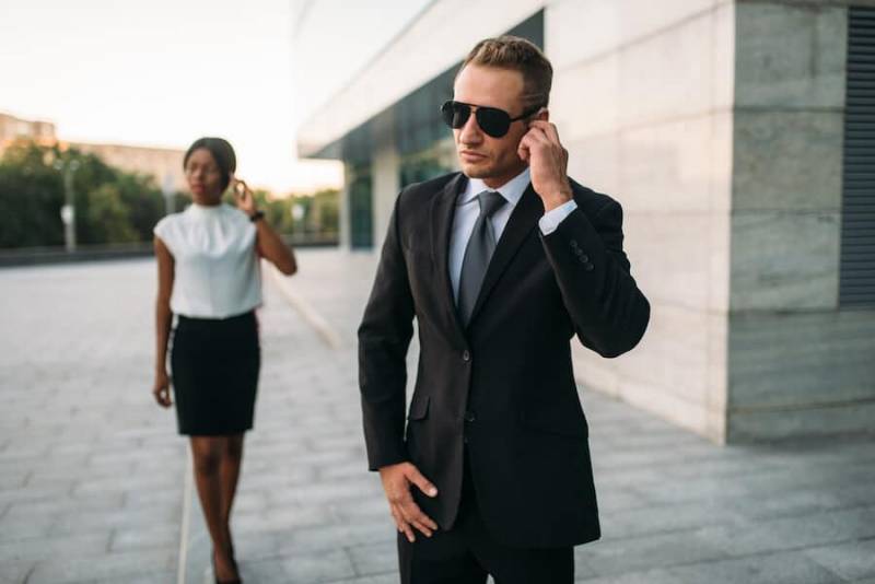 Agent Bodyguard pour la protection et l'accompagnement d'un client VIP pour un rendez-vous d'affaires à Saint-Tropez
